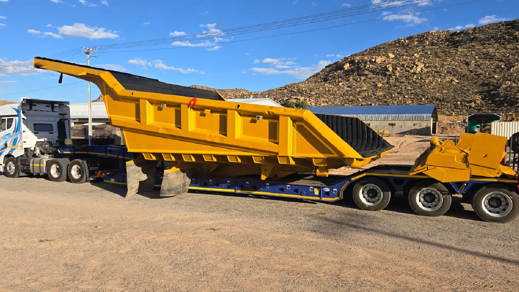 CBU Engineering transporting a heavy abnormal load in South Africa